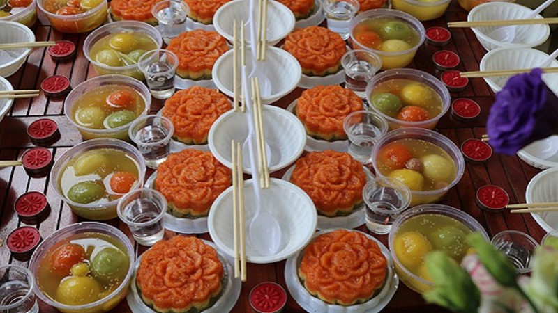 Làm đầy tháng cho bé tính ngày âm hay dương?